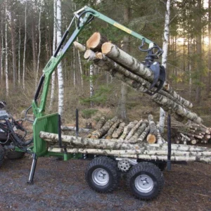 Lyft stockar enkelt med hjälp av 3,6m kran på kellfri skogsvagn