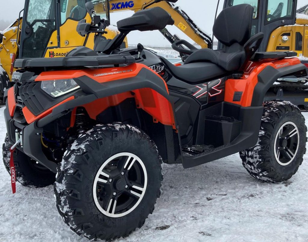 Goes XWOLF 700 vänster sida