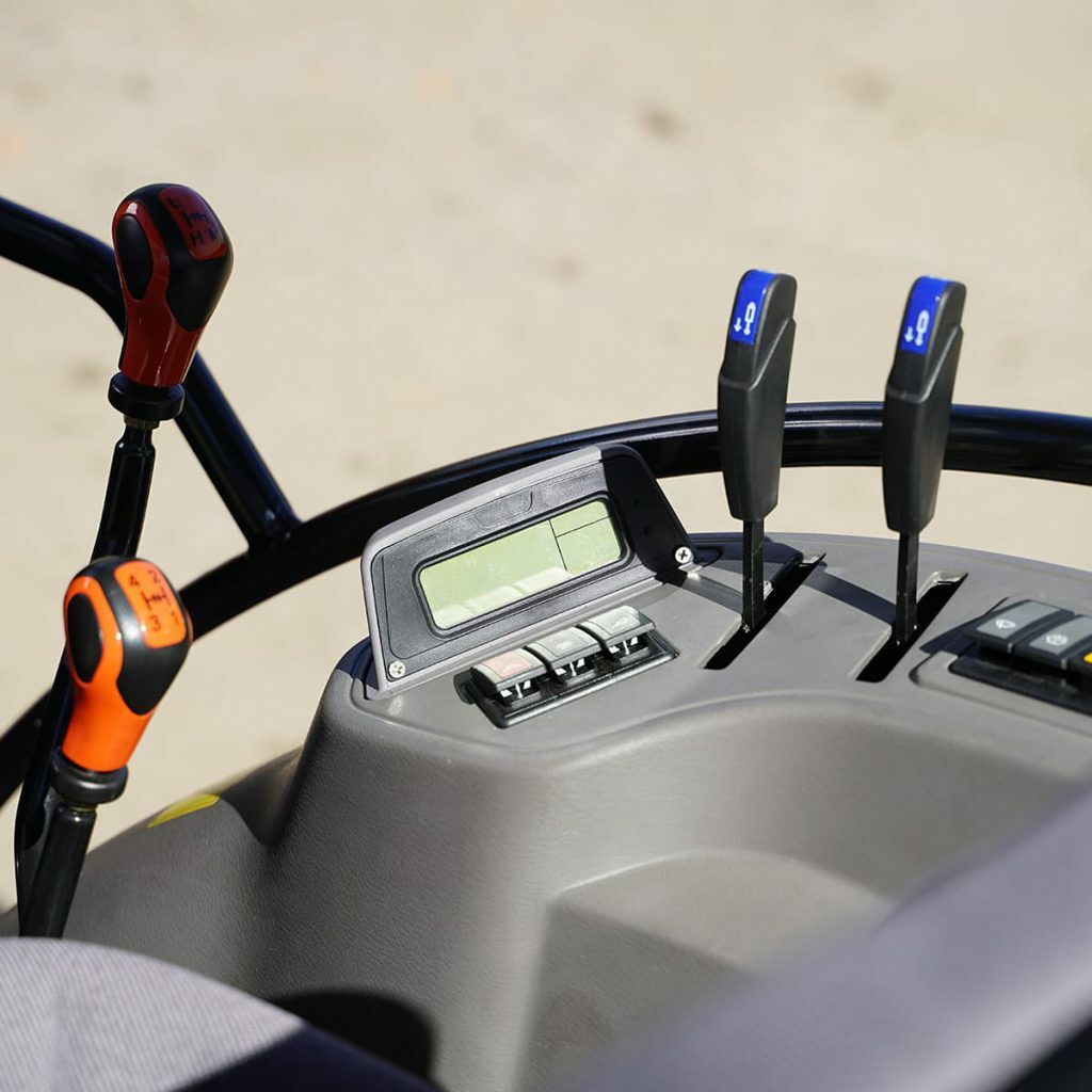 Lovol 75 hk 4wd med frontlastare styr med spakar