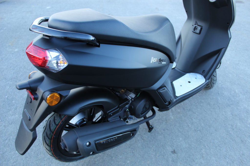 Peugeot Kisbee 4-takt höger bak