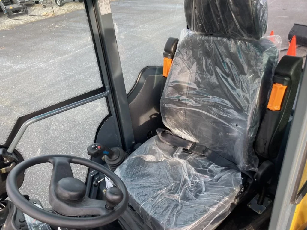 IH Loader 40 HDC med hytt och skopa