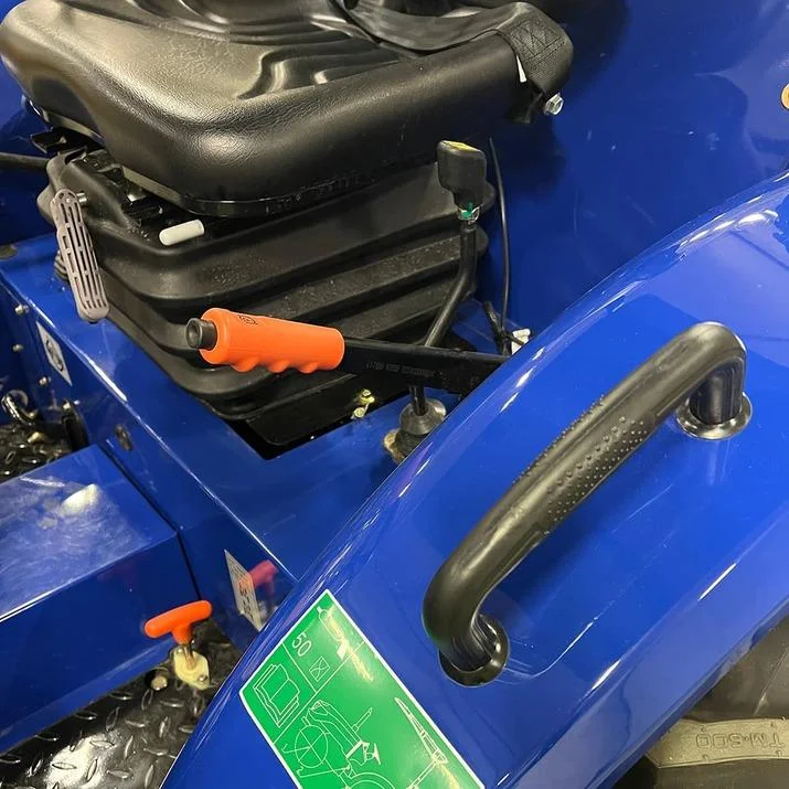 Lovol 25hk gårdstraktor med frontlastare, utan hytt