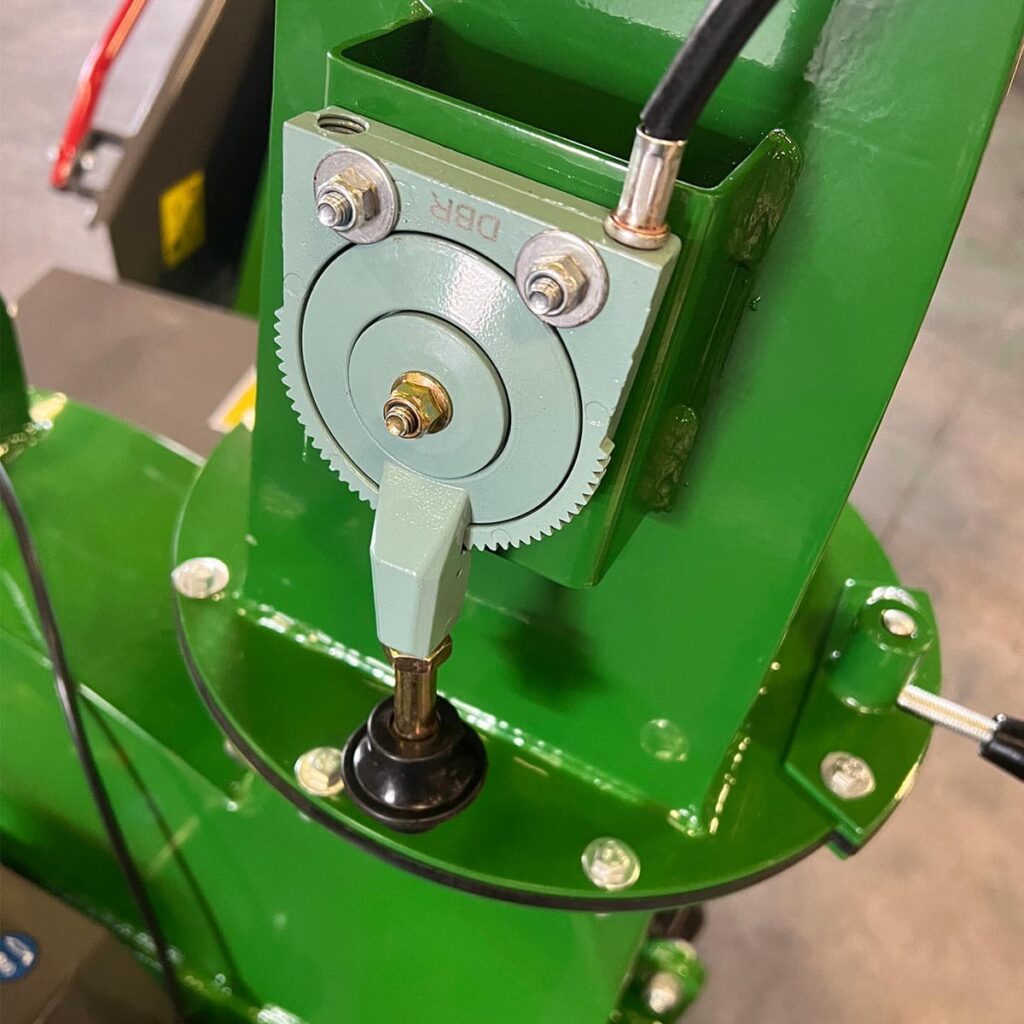 Köp Kellfri flishugg hos Bergby motorcenter