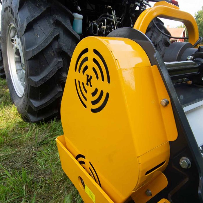 Närbild på Kellfri vertikalklippare med arbetsbredd på 1,45m