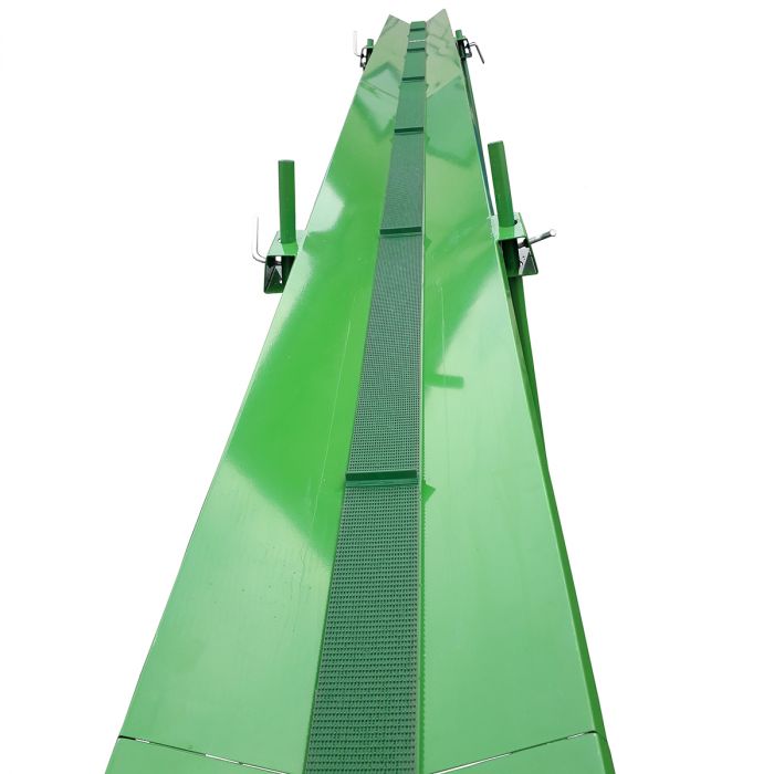 Kellfri vedtransportör i grön plåt, 7,5m