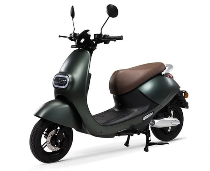 eldriven moped i Uppsala