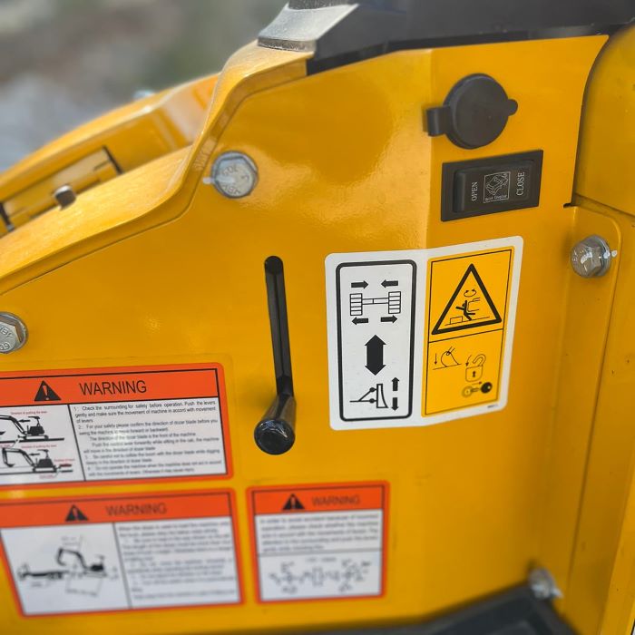 Provkör minigrävare hos Bergby motorcenter i Uppsala