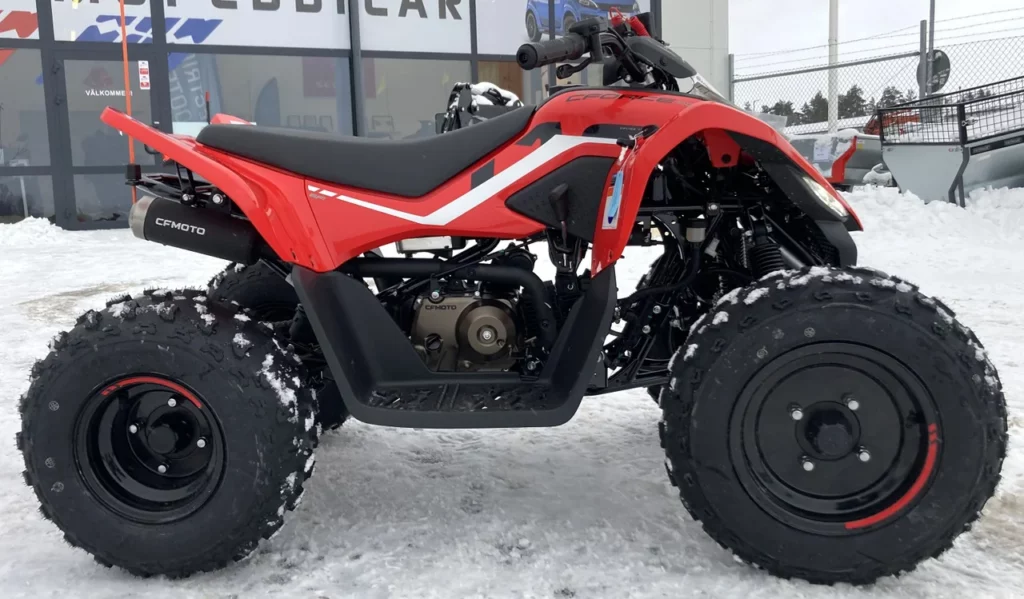 CFMOTO CFORCE 110 efi fyrhjuling för barn