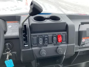 Detaljbild mugghållare ATV Uforce600