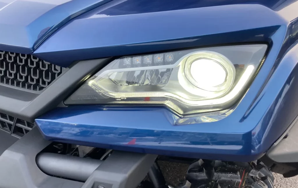 lykta på cfmoto uforce 1000 ATV