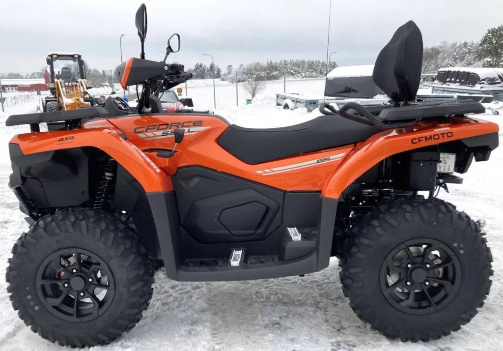 cfmoto cforce 520 long från sidan