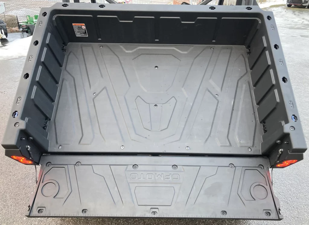 Lastutrymme på cfmoto uforce 1000